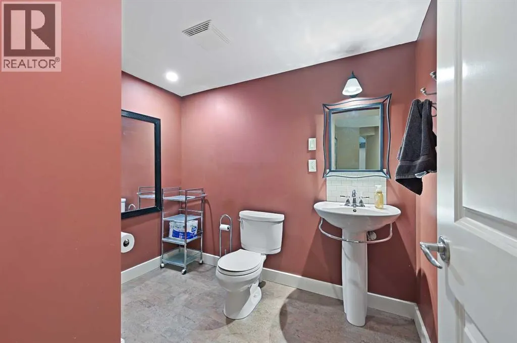 41 Strathridge Crescent SW