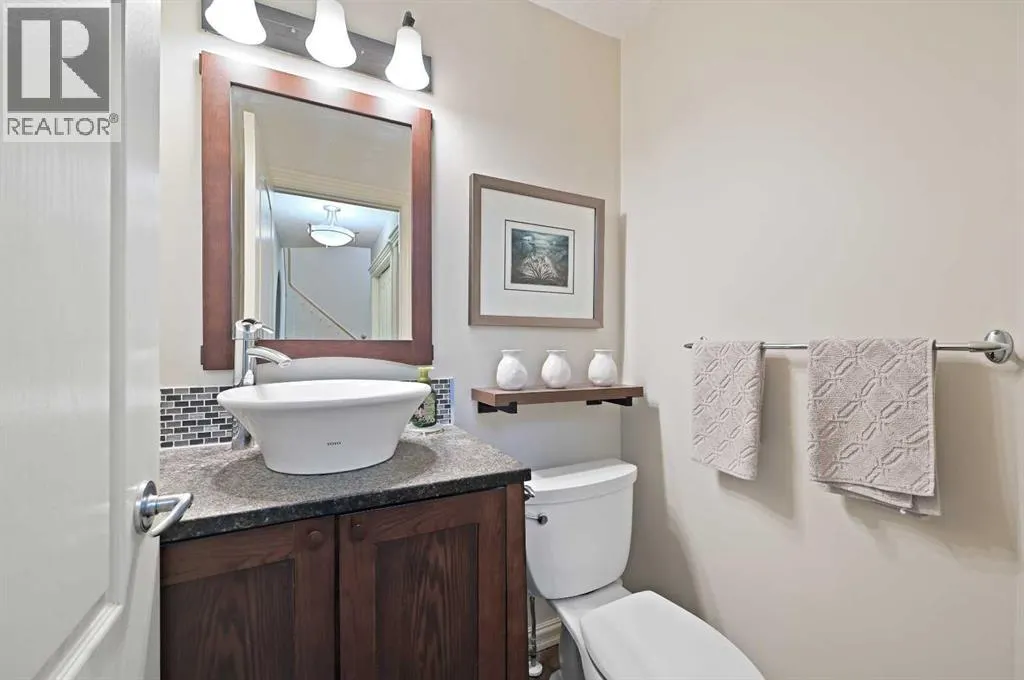 41 Strathridge Crescent SW