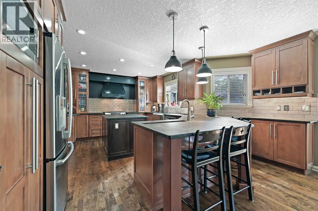 41 Strathridge Crescent SW