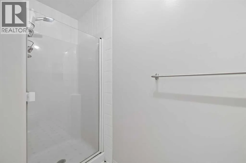 41 Strathridge Crescent SW