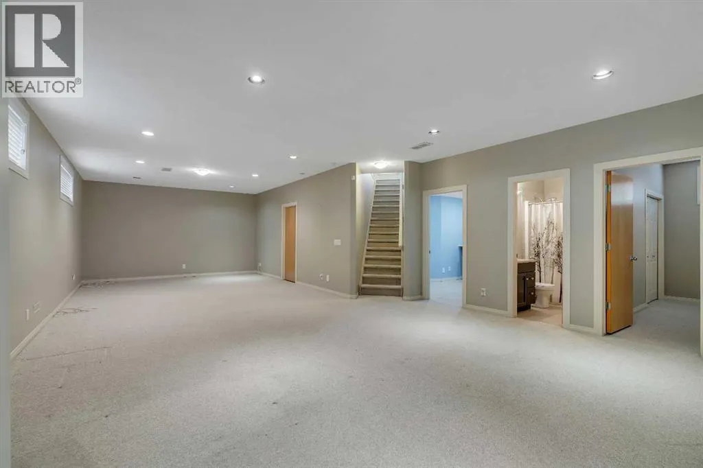 106 Thornbird Way SE