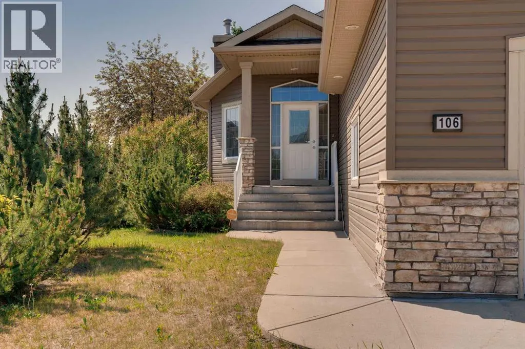 106 Thornbird Way SE