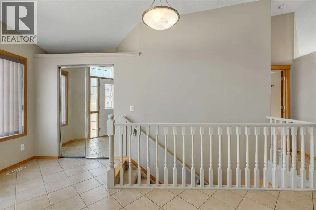 106 Thornbird Way SE