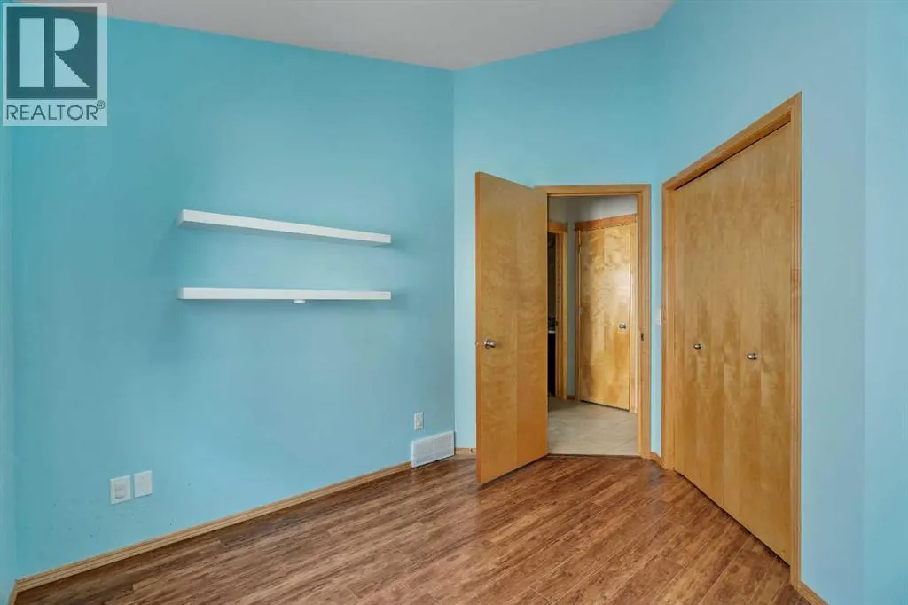 106 Thornbird Way SE