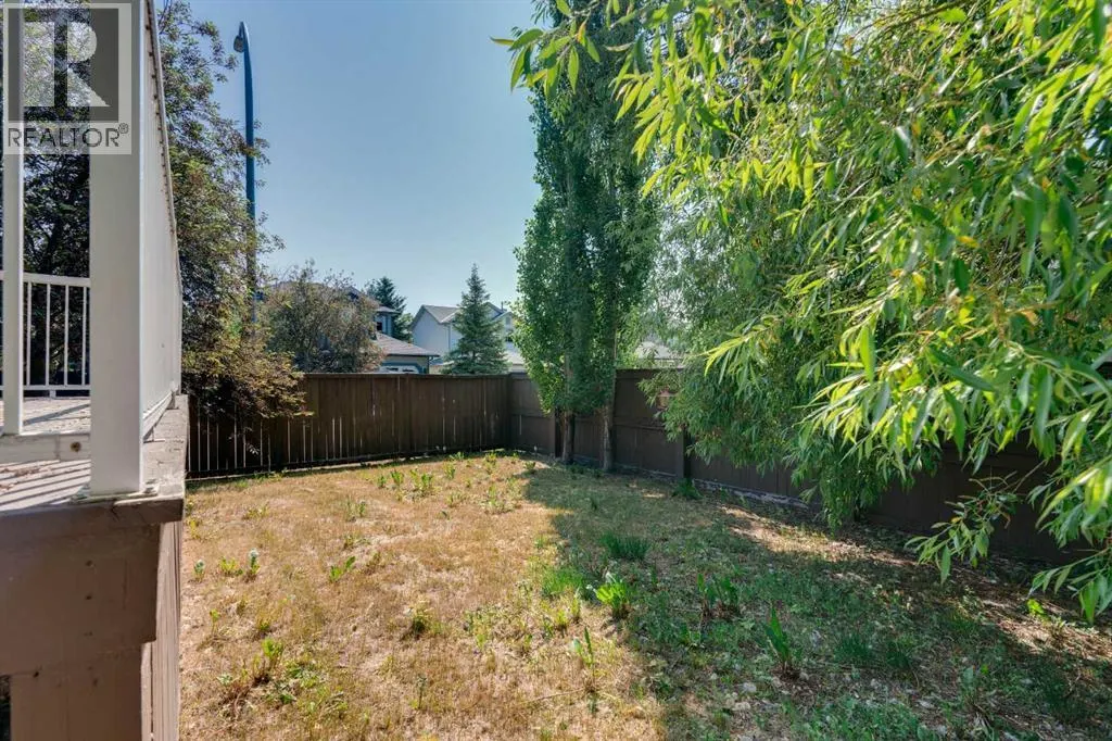 106 Thornbird Way SE