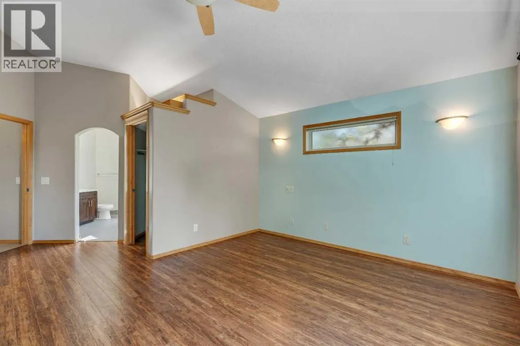 106 Thornbird Way SE