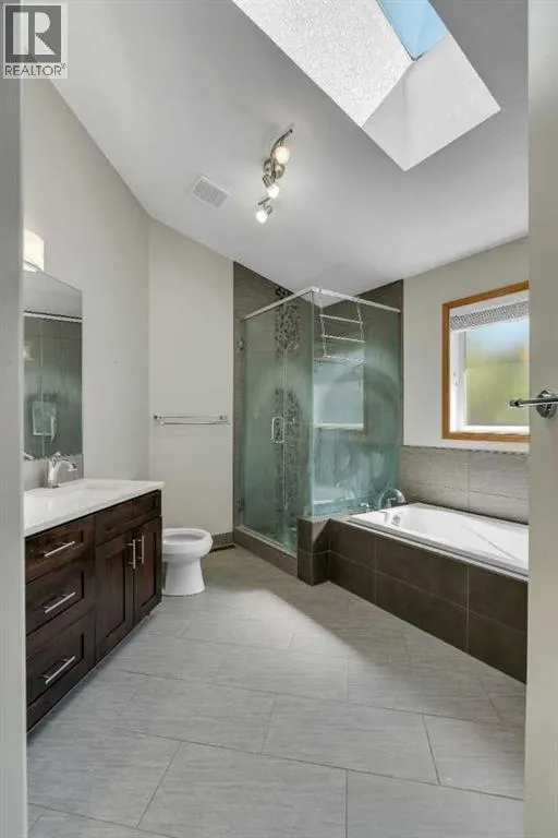 106 Thornbird Way SE