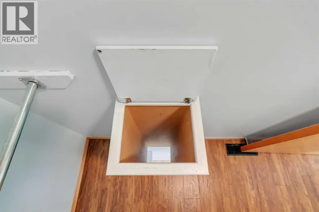 106 Thornbird Way SE