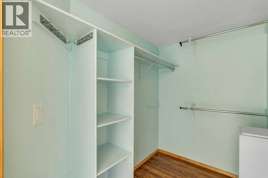 106 Thornbird Way SE