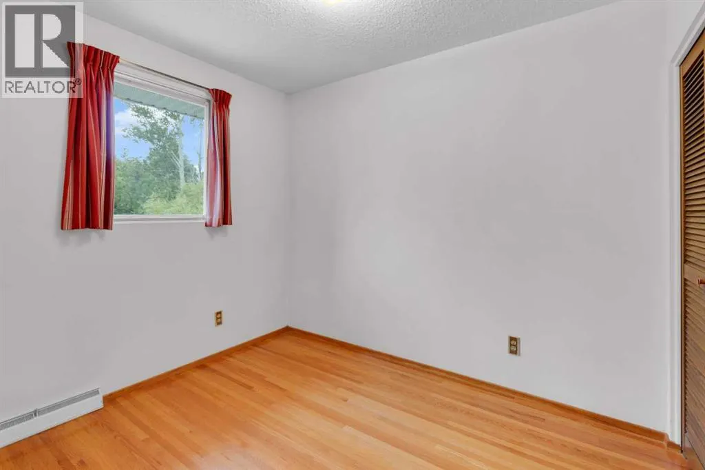 2711 Crawford Road NW