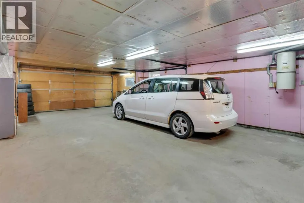 2711 Crawford Road NW