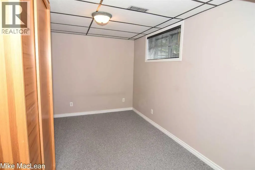 723 Whitehill Way NE