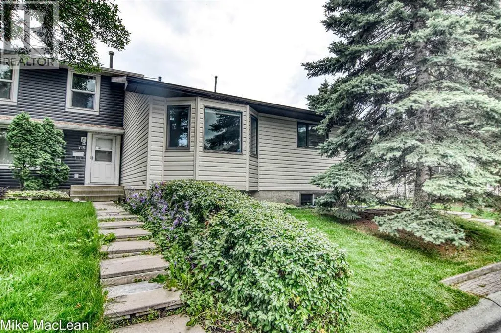 723 Whitehill Way NE