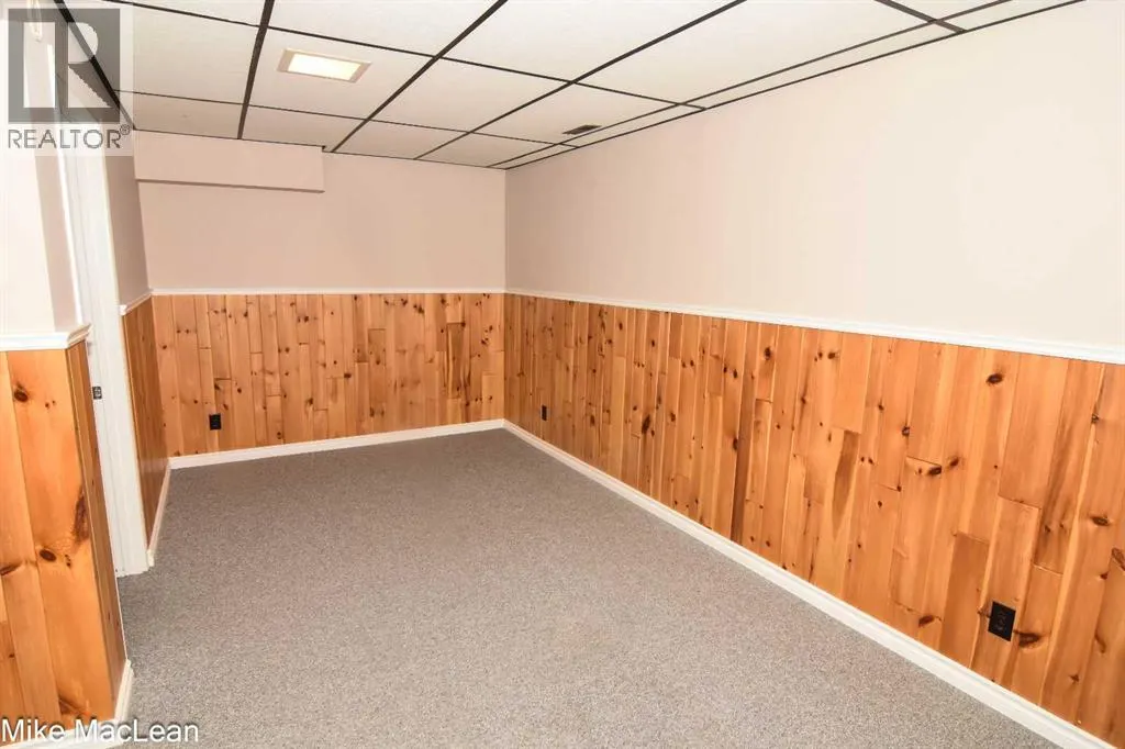 723 Whitehill Way NE