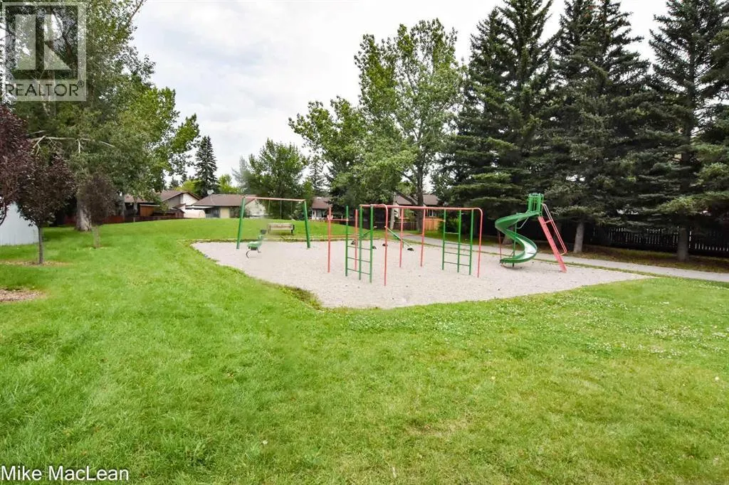 723 Whitehill Way NE