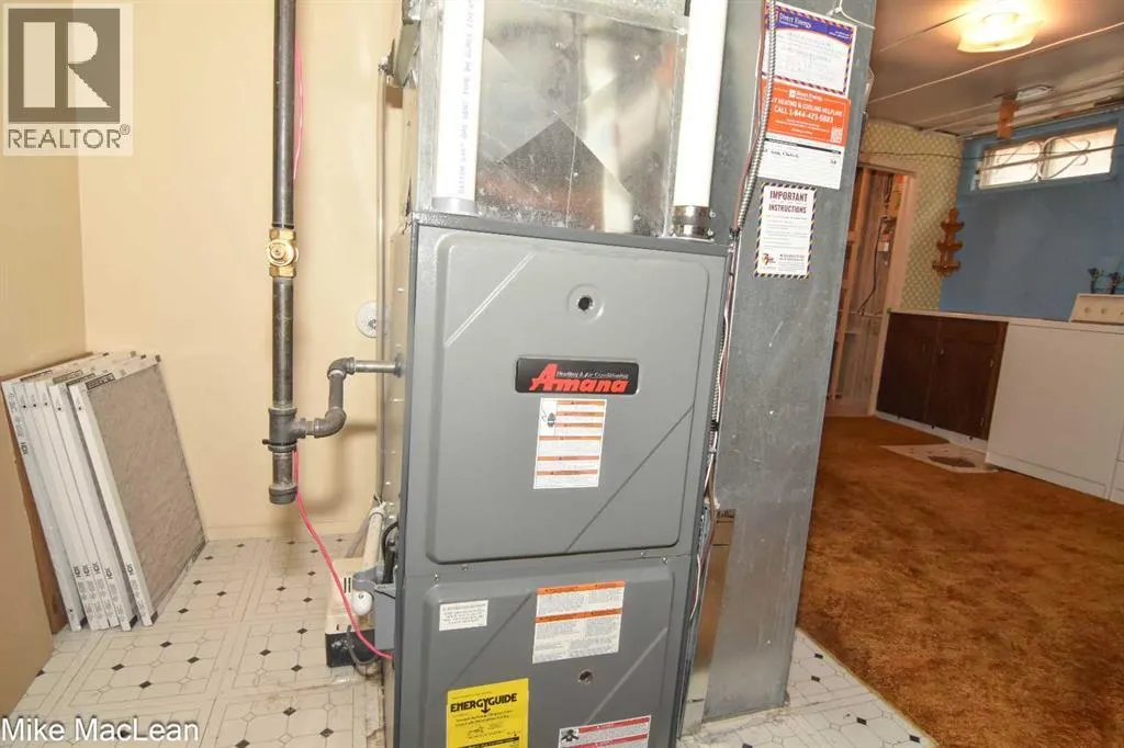 723 Whitehill Way NE