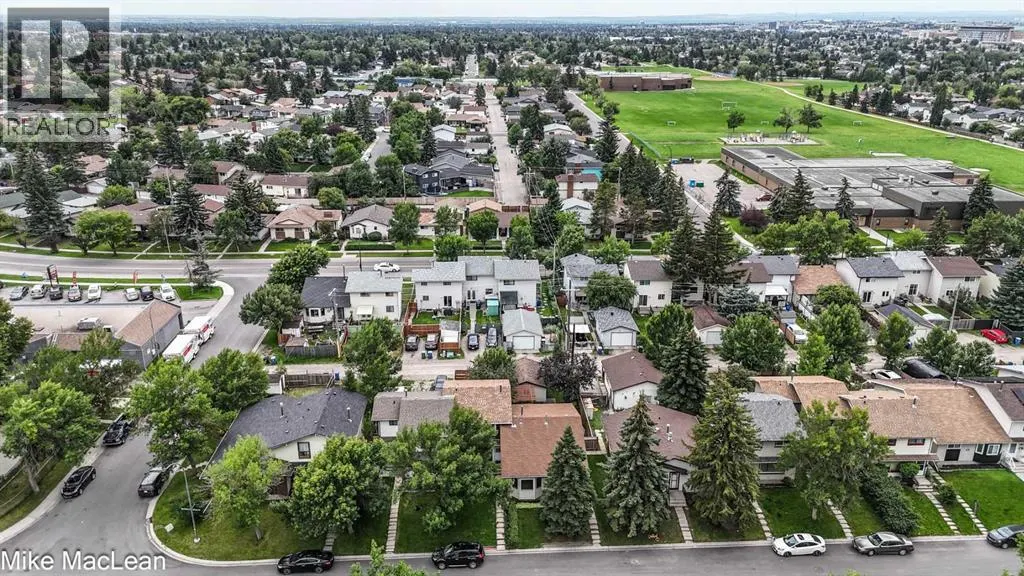 723 Whitehill Way NE