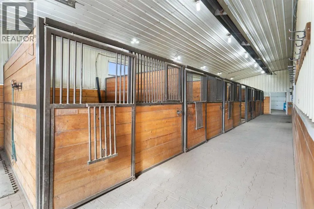 33038 Township Road 272