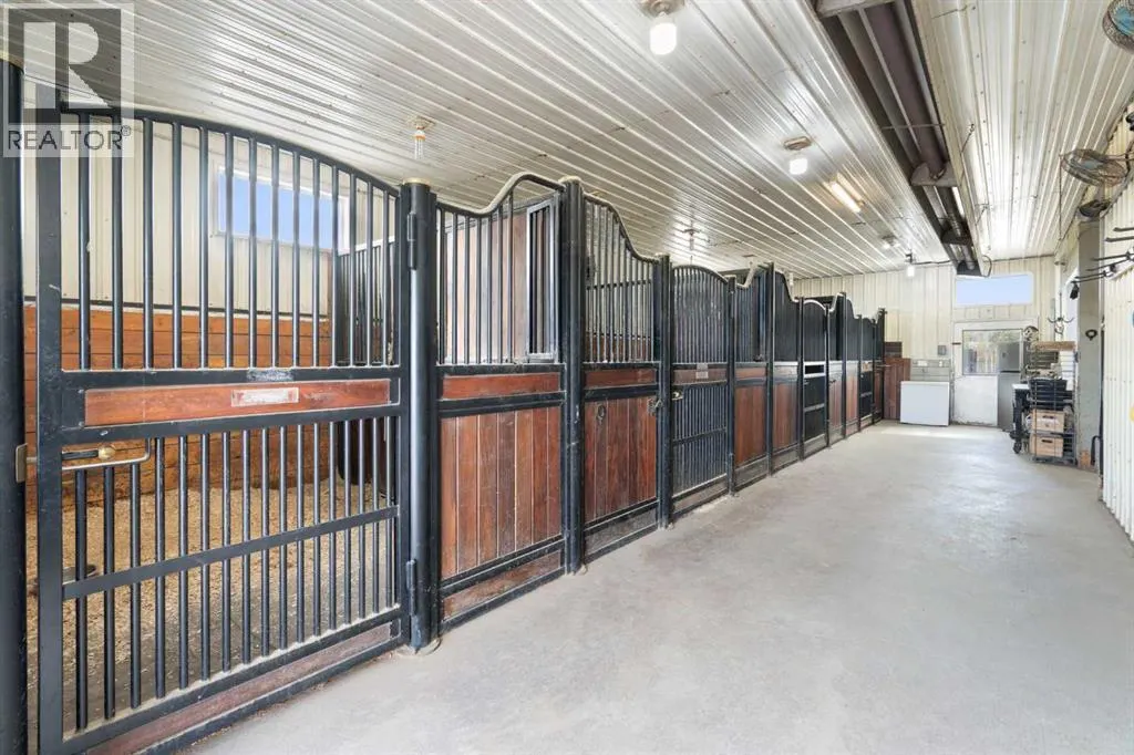 33038 Township Road 272