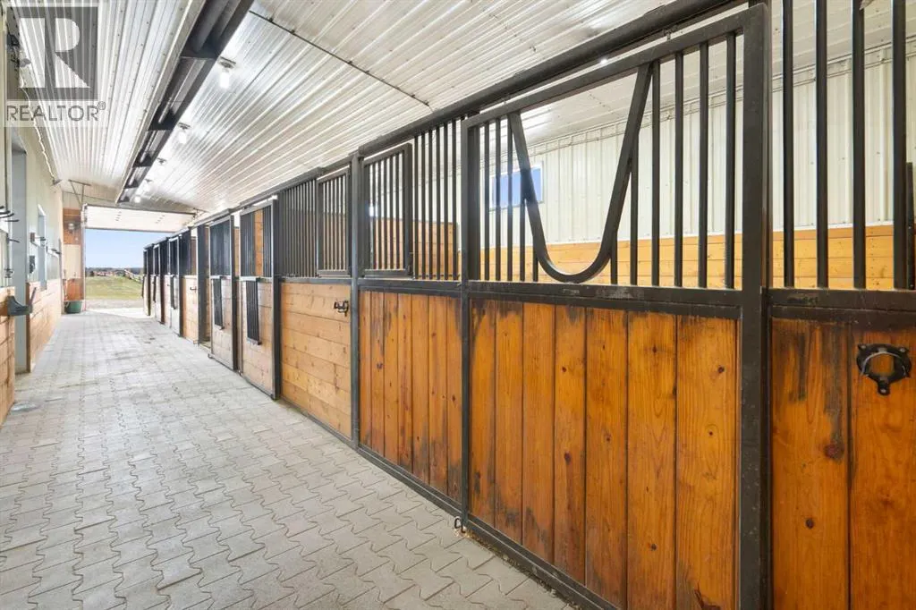 33038 Township Road 272