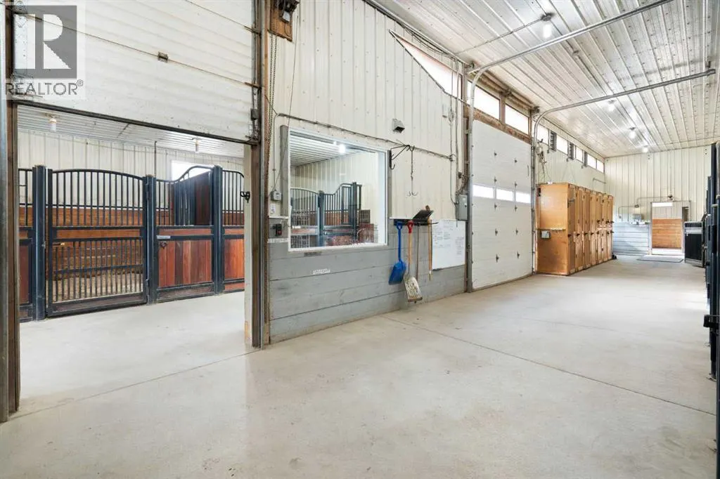 33038 Township Road 272