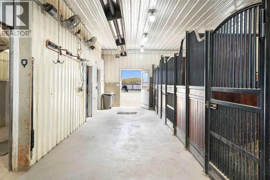 33038 Township Road 272