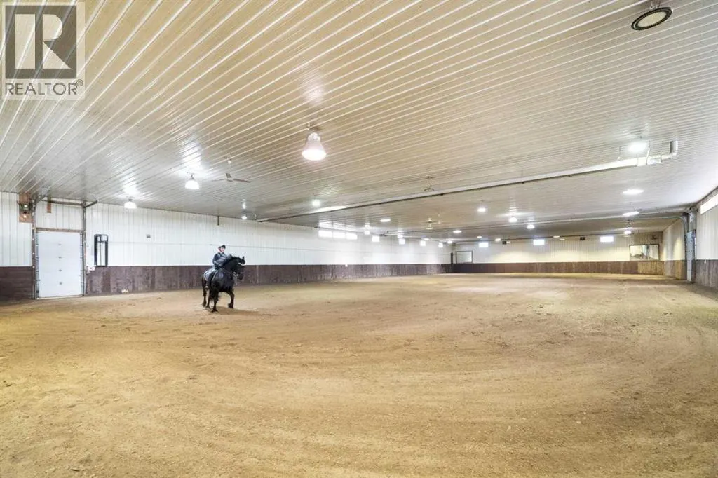 33038 Township Road 272