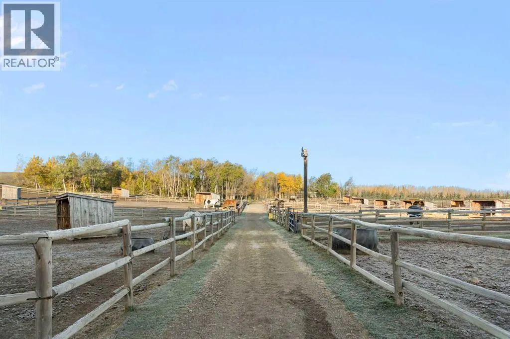 33038 Township Road 272