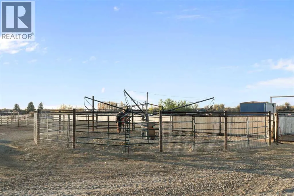 33038 Township Road 272