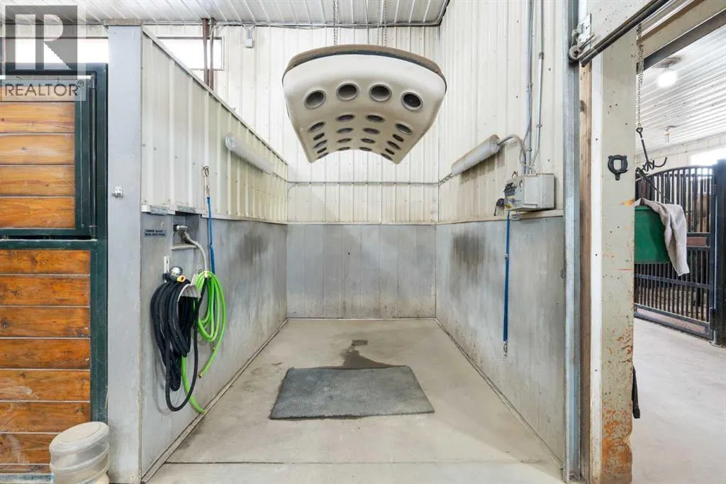 33038 Township Road 272