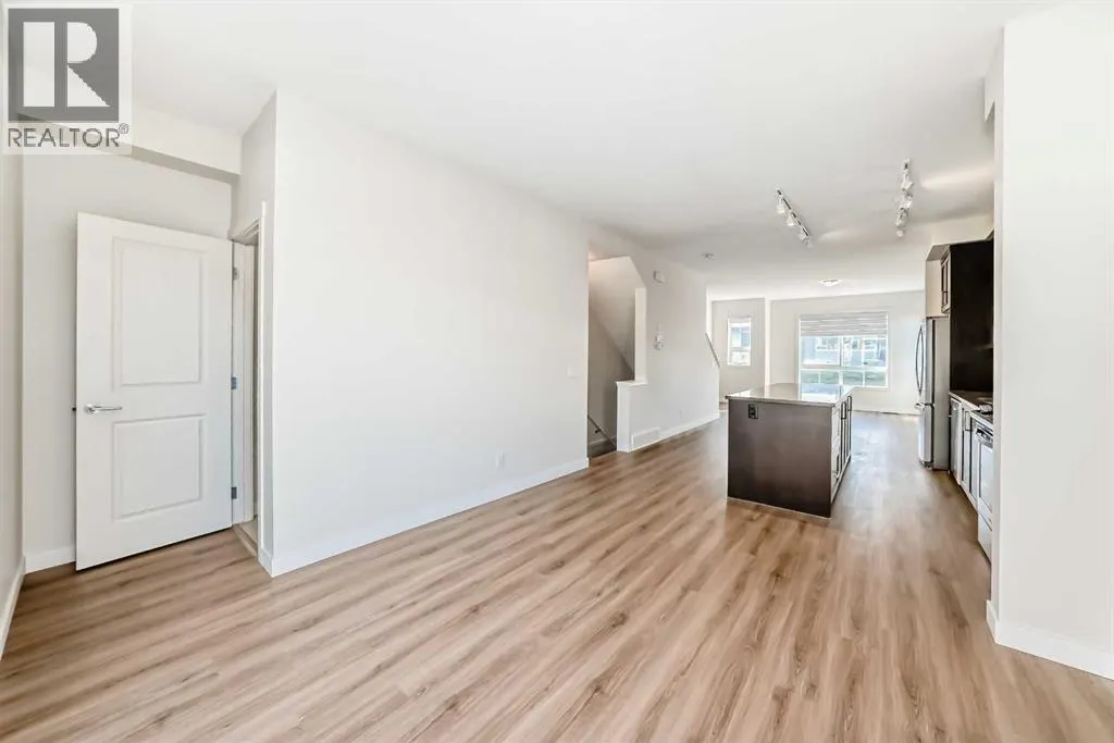 986 Sherwood Boulevard NW