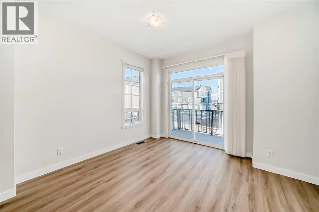 986 Sherwood Boulevard NW