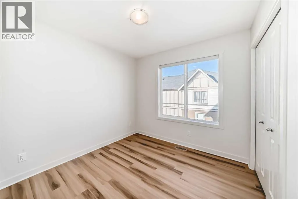 986 Sherwood Boulevard NW