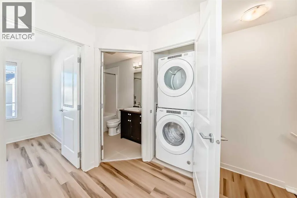 986 Sherwood Boulevard NW