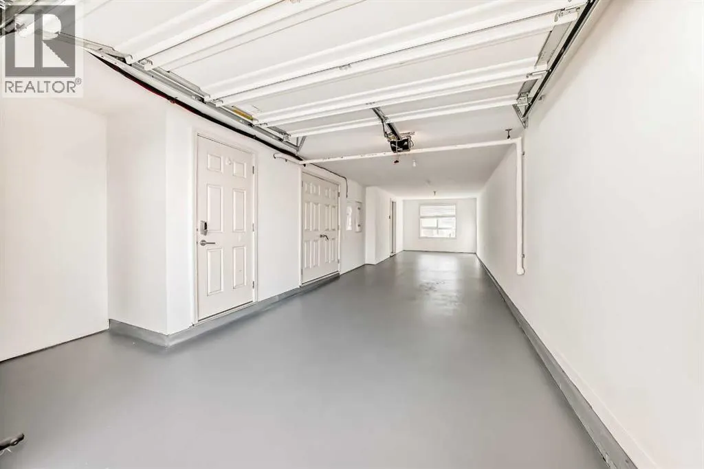 986 Sherwood Boulevard NW