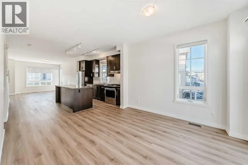 986 Sherwood Boulevard NW