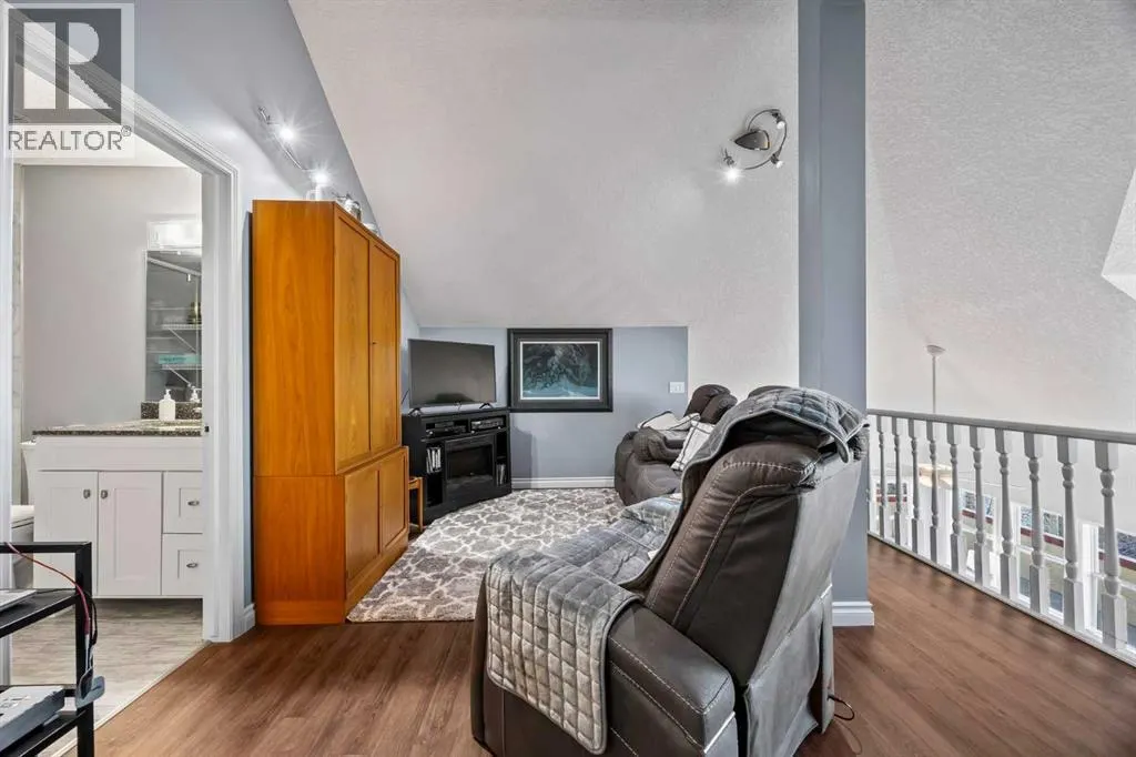 2230, 1818 Simcoe Boulevard SW