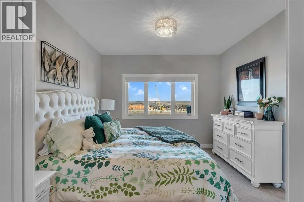 406 Crestridge Common SW