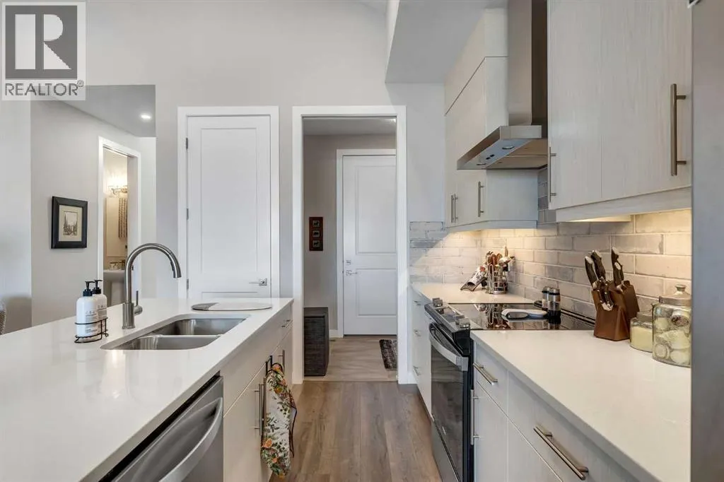 406 Crestridge Common SW