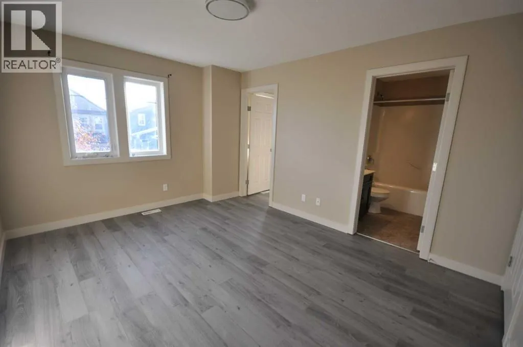 114 Silverado Plains Manor SW