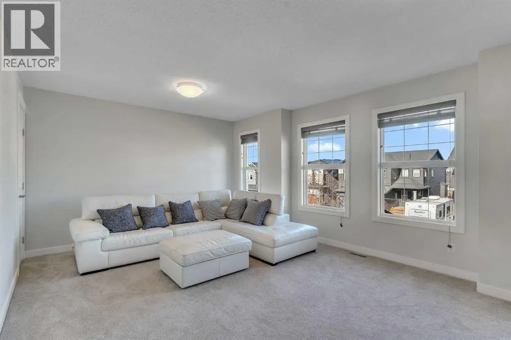 1535 Ravensmoor Way SE