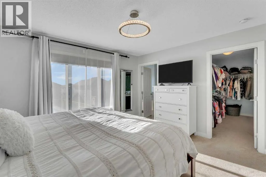 1535 Ravensmoor Way SE