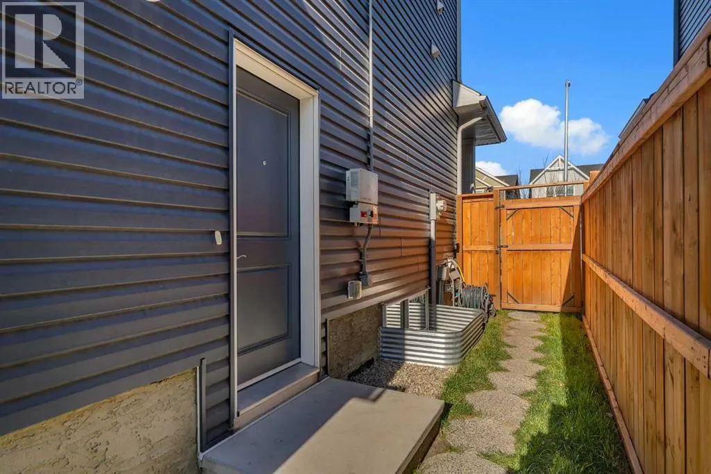 1535 Ravensmoor Way SE