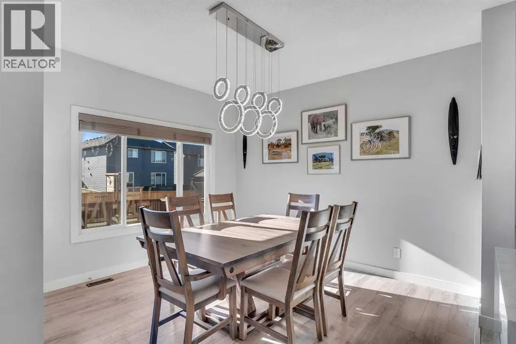 1535 Ravensmoor Way SE