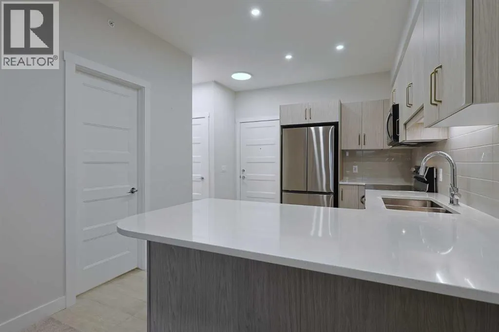 1401, 81 Arbour Lake View NW