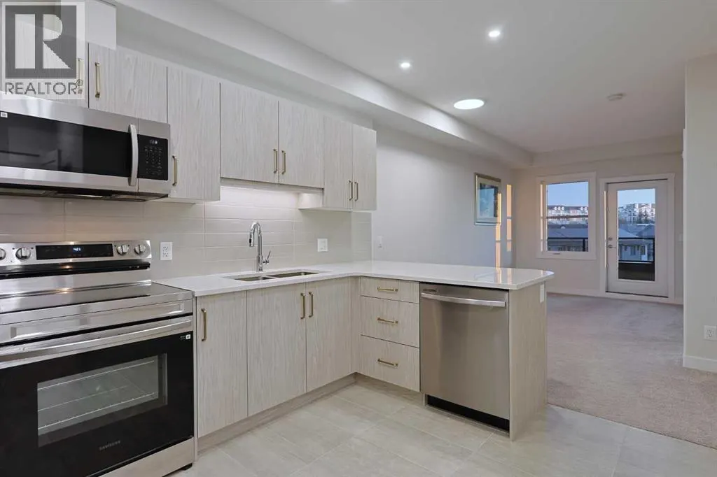 1401, 81 Arbour Lake View NW