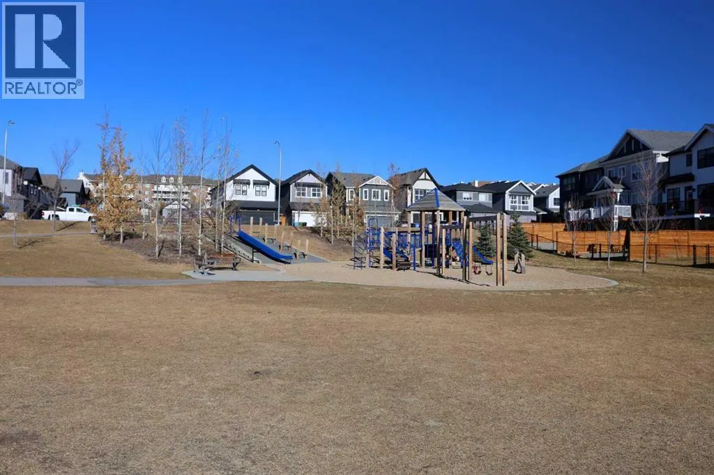 1401, 81 Arbour Lake View NW