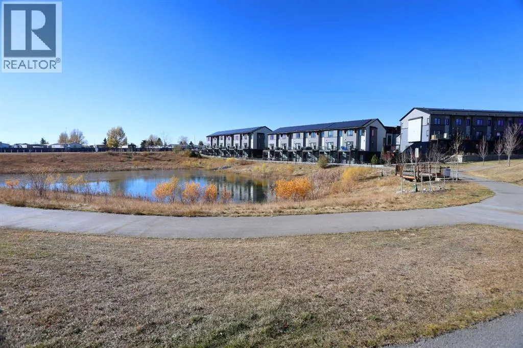 1401, 81 Arbour Lake View NW