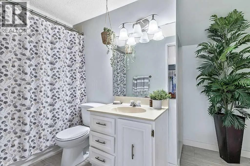 5279 Dalcroft Crescent NW