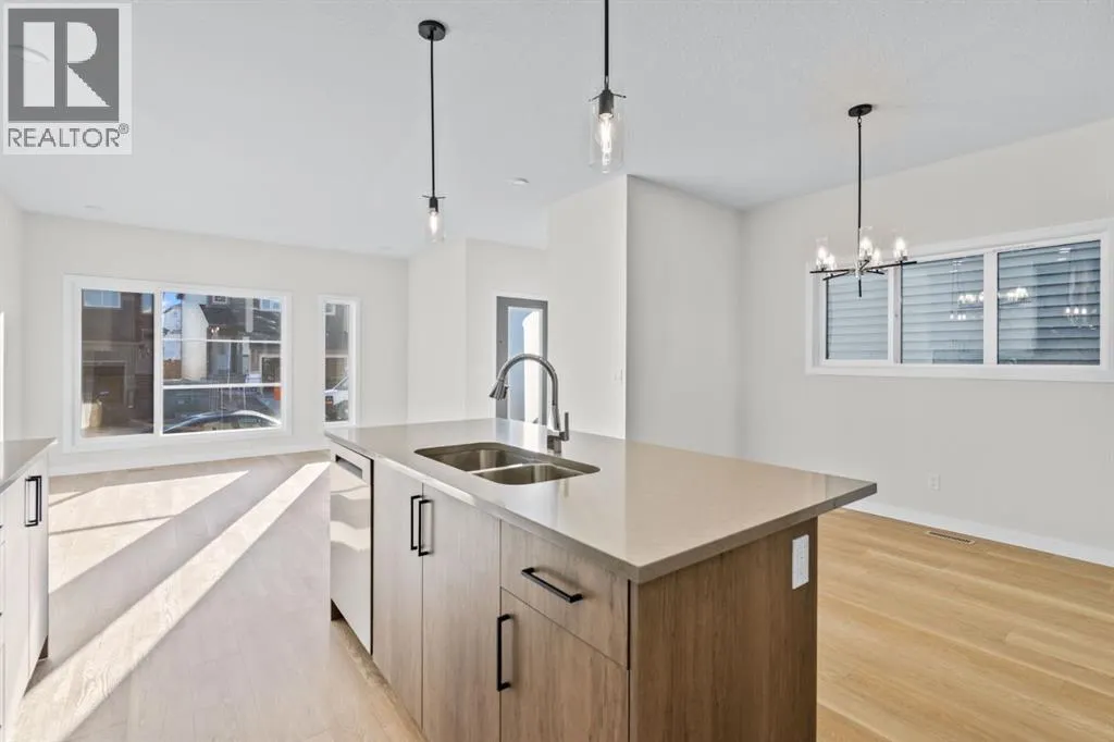 476 Lewiston Landing NE